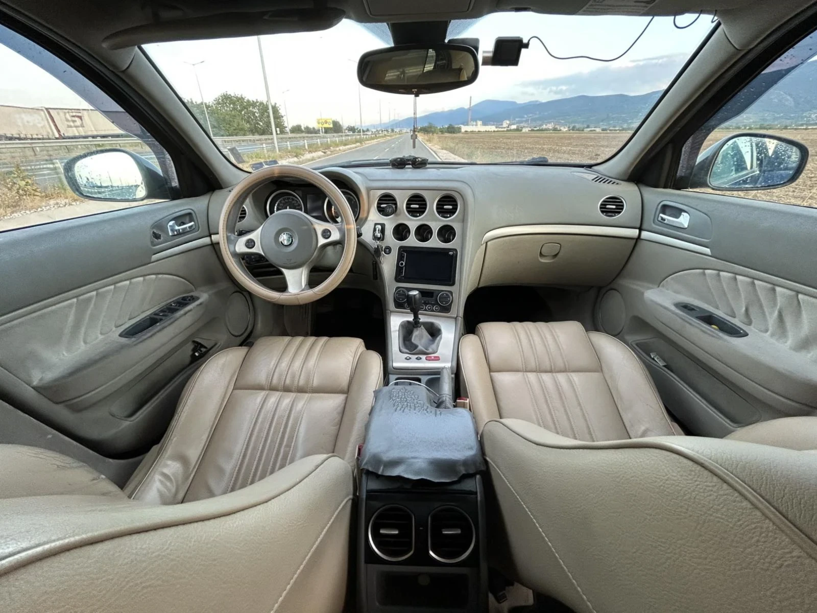 Alfa Romeo 159  - изображение 7