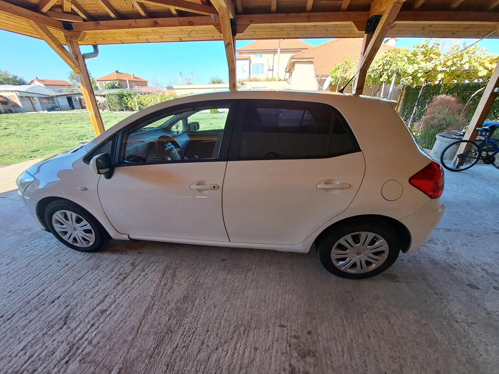 Toyota Auris Аурис - изображение 2