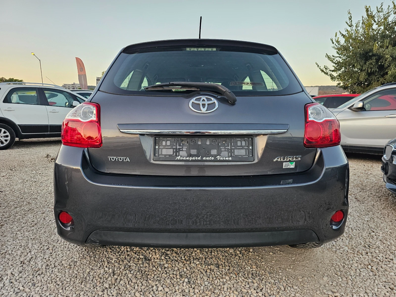 Toyota Auris 1.4D-4D, АВТОМАТИК  - изображение 5