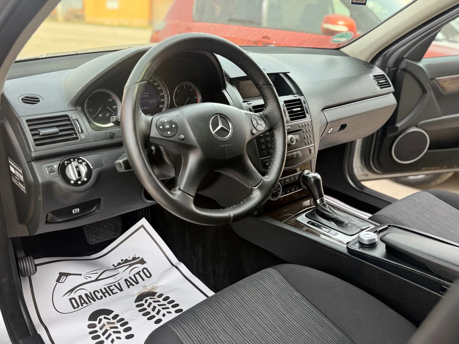 Mercedes-Benz C 220 2.2 170 Automatic OM646 Elegance, снимка 16 - Автомобили и джипове - 53758594