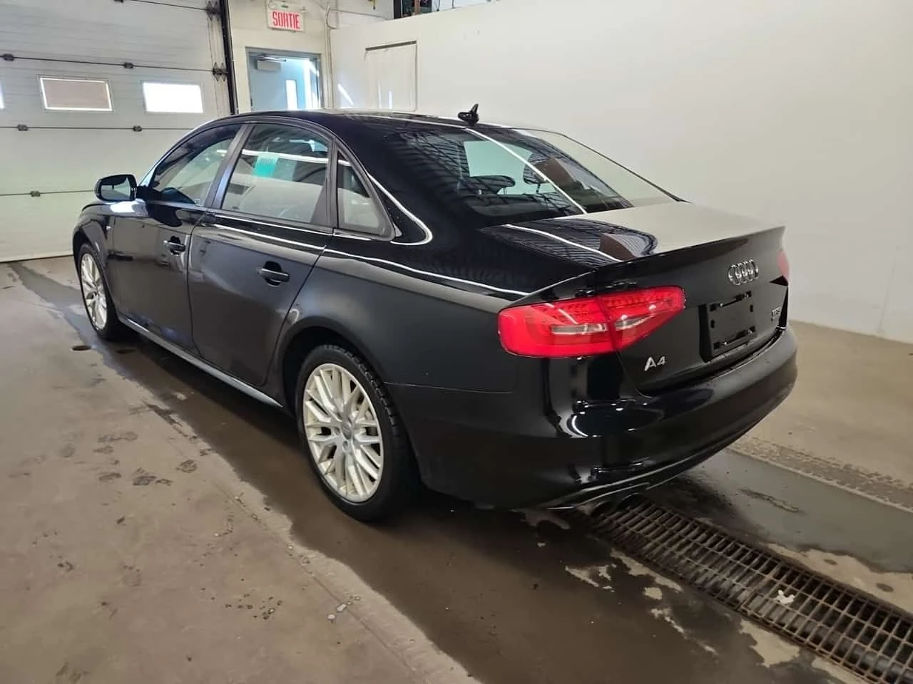 Audi A4 S LINE/KOMFORT PLUS/CARFAX/ПОДГРЕВ/ПАНОРАМА, снимка 5 - Автомобили и джипове - 53940888