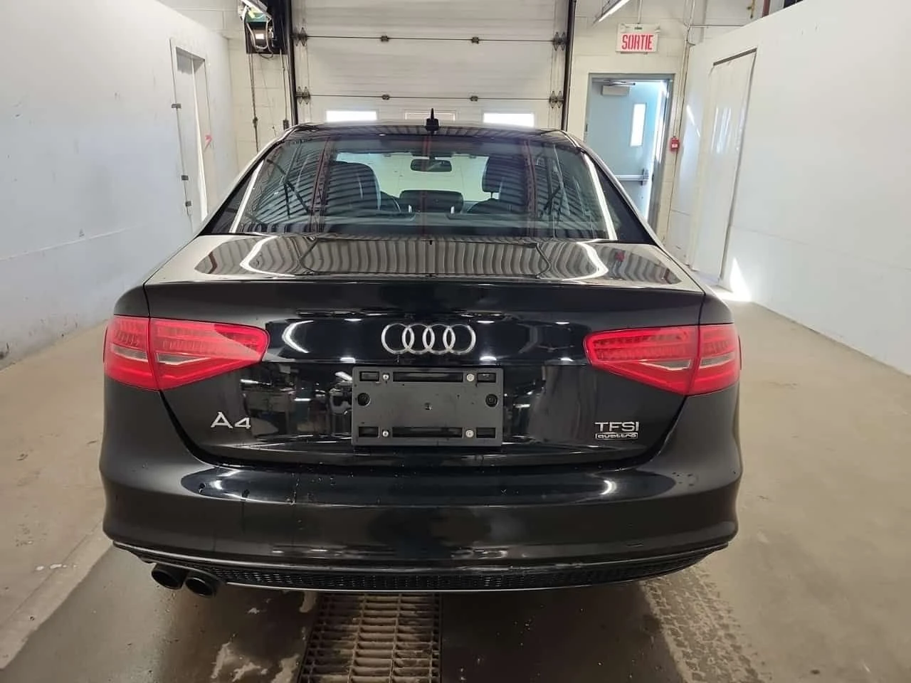 Audi A4 S LINE/KOMFORT PLUS/CARFAX/ПОДГРЕВ/ПАНОРАМА, снимка 6 - Автомобили и джипове - 53940888