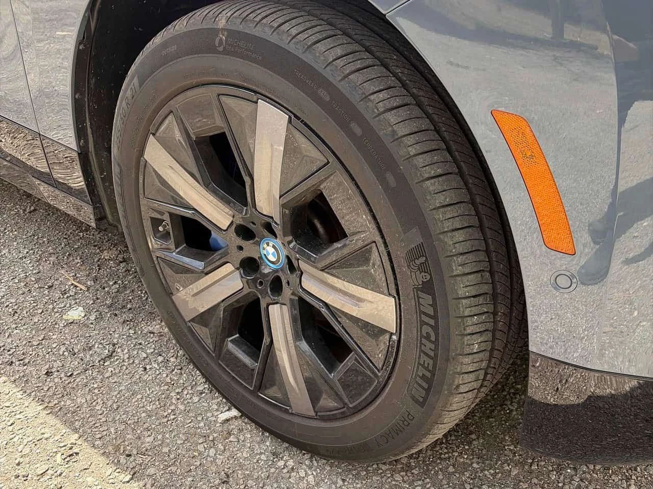 BMW iX xDrive40  CARFAX, снимка 7 - Автомобили и джипове - 54020262