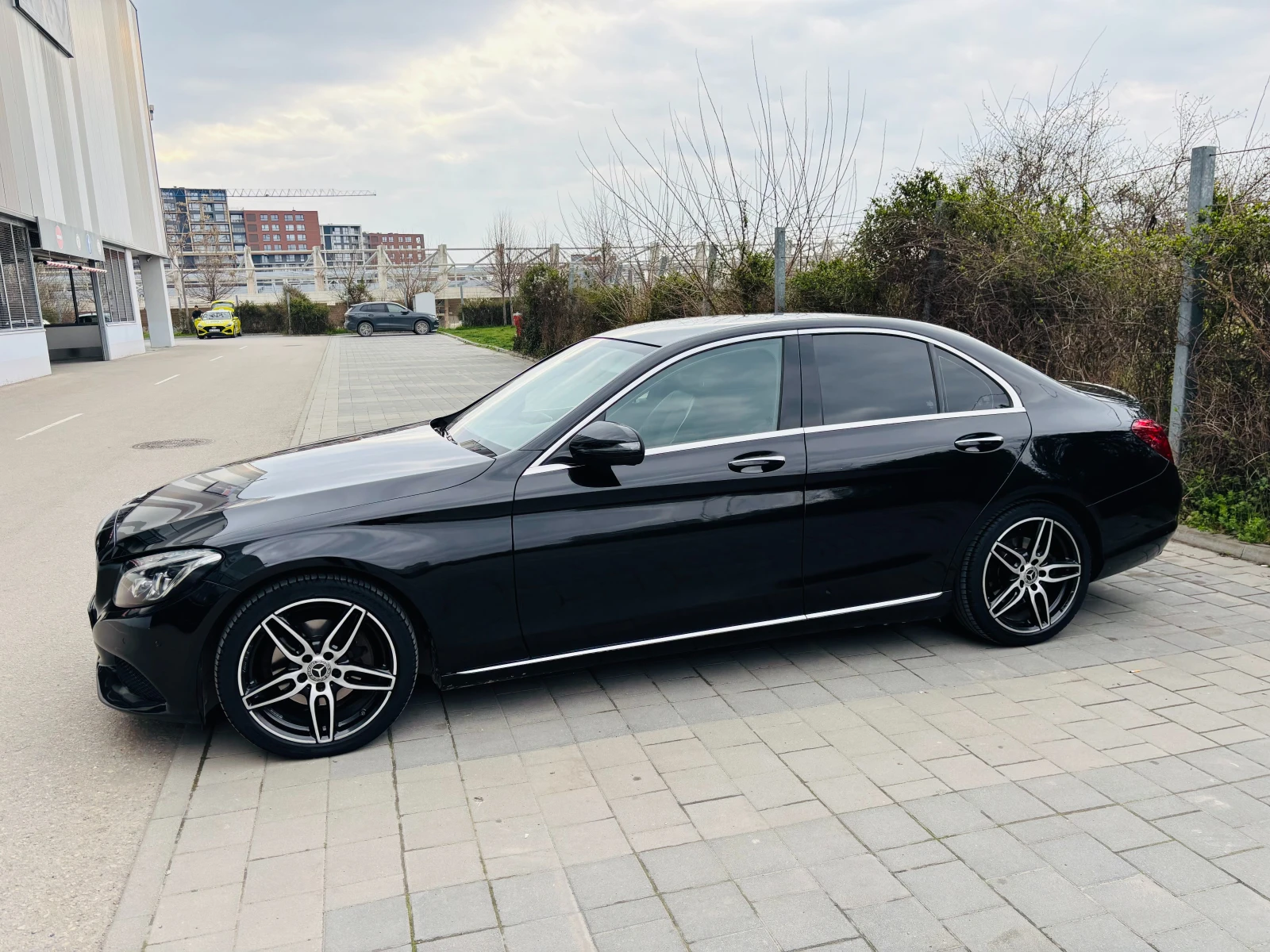 Mercedes-Benz C 220, снимка 5 - Автомобили и джипове - 54053824