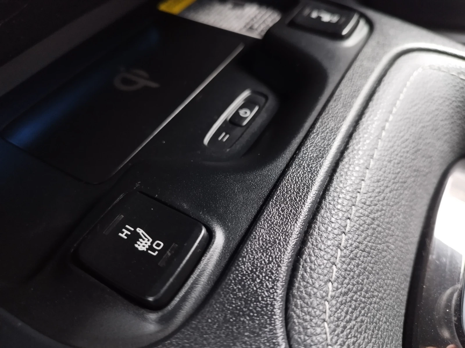 Suzuki Swace 1.8 hybrid 126000kм, снимка 12 - Автомобили и джипове - 54128271