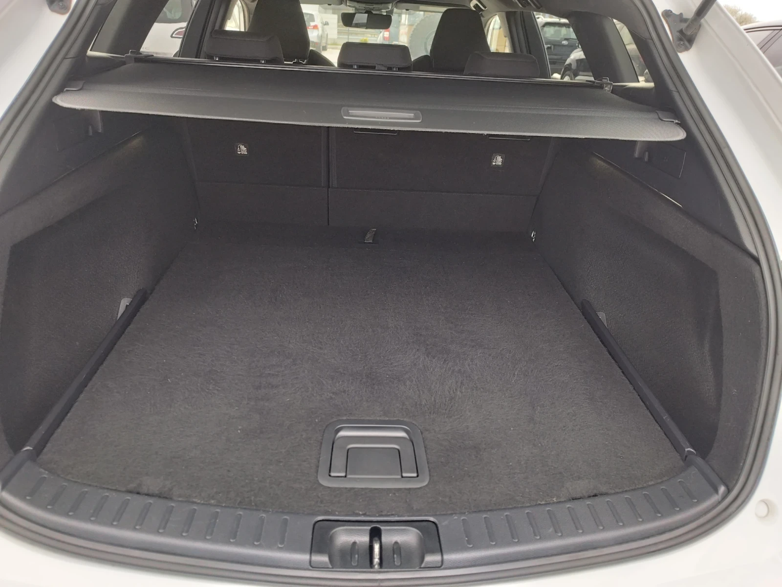 Suzuki Swace 1.8 hybrid 126000kм, снимка 15 - Автомобили и джипове - 54128271