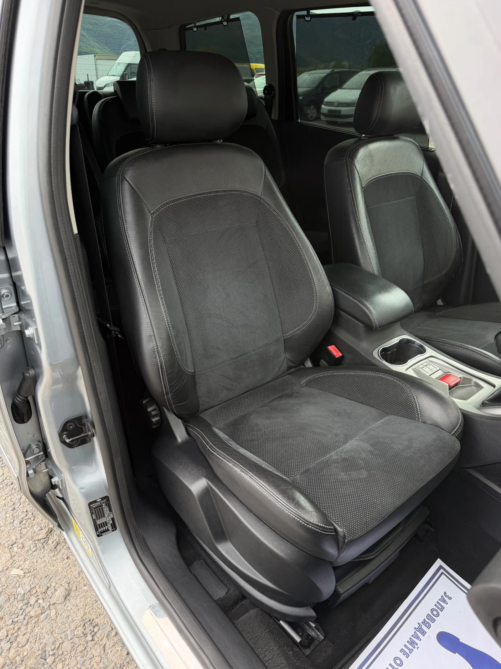 Ford Galaxy 2.0TDCi 140�.� * 7�����* * �����������* * GHIA*  | Mobile.bg � ����������� 13