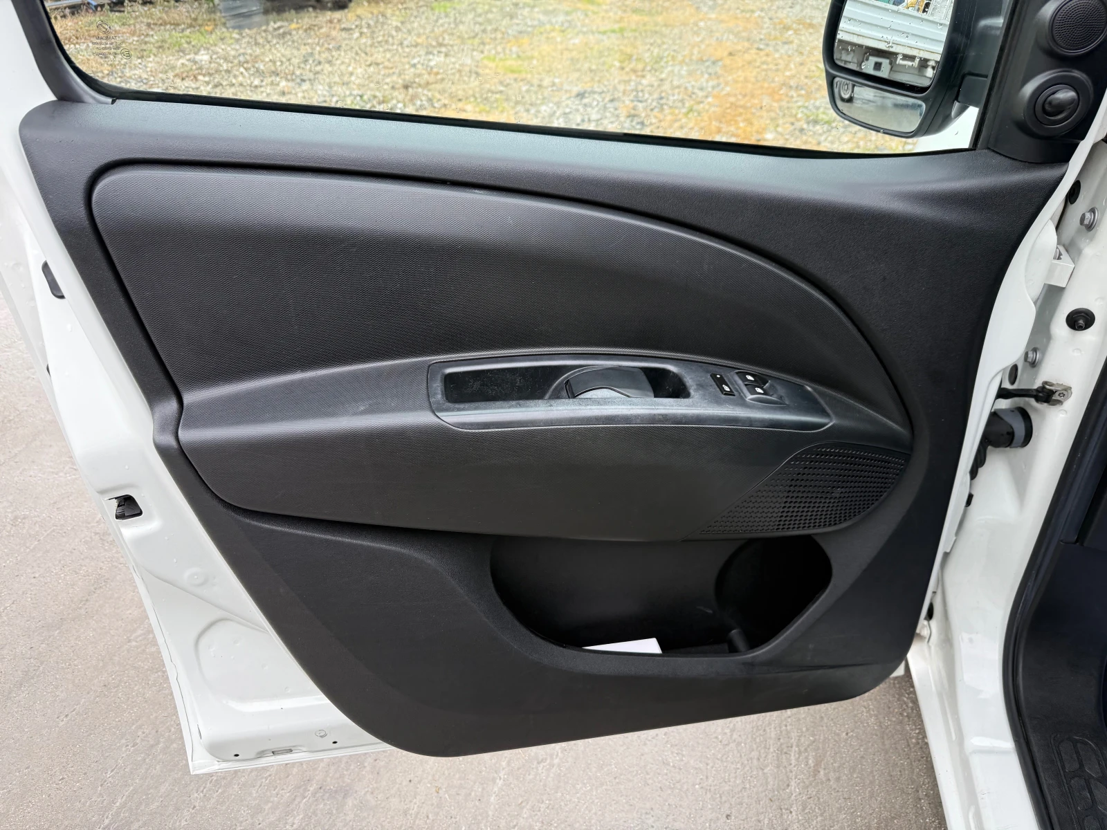 Opel Combo 1.3MJT -VAN -KLIMA, снимка 13 - Автомобили и джипове - 54479017