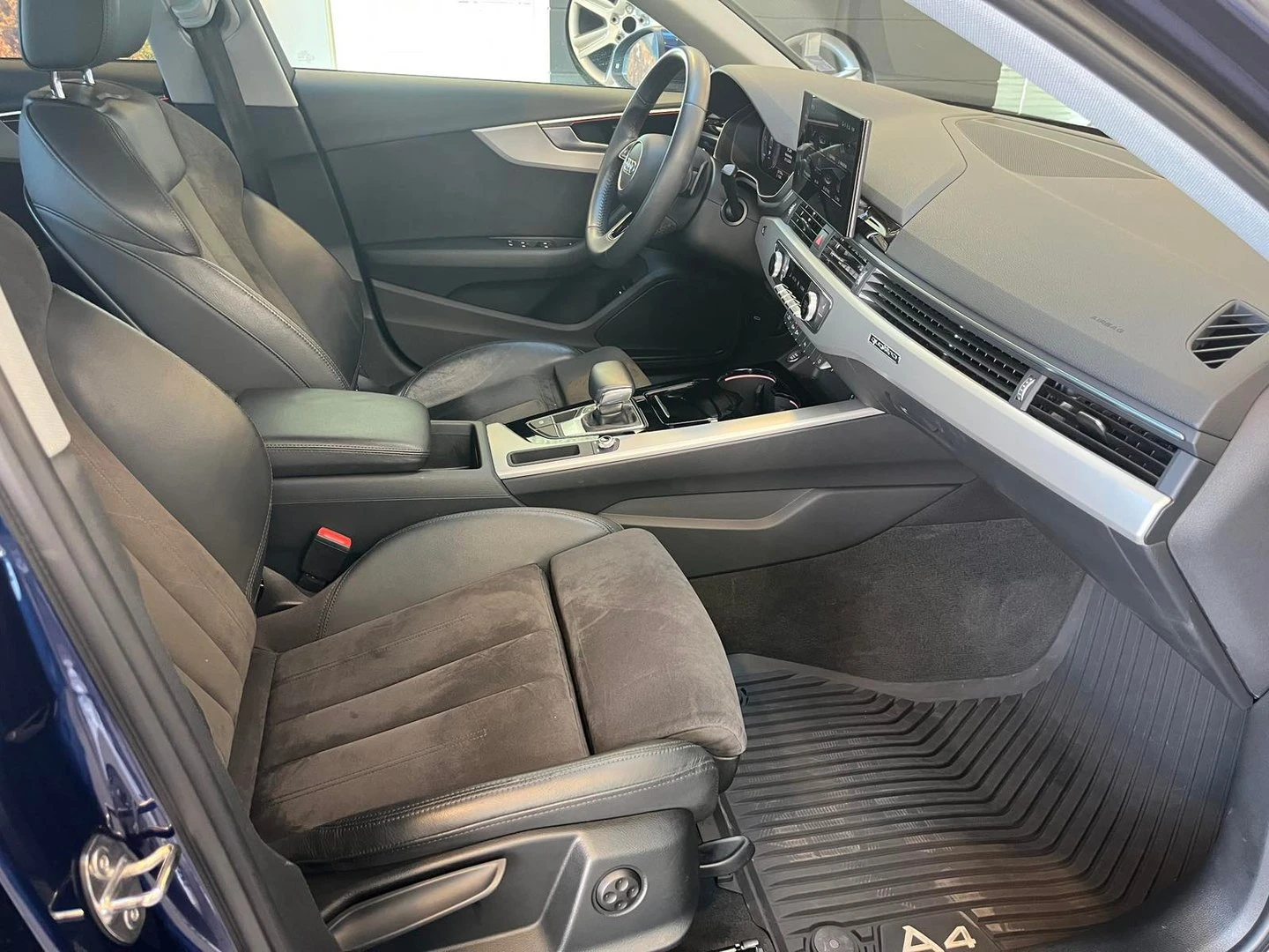 Audi A4 | Mobile.bg � ����������� 10