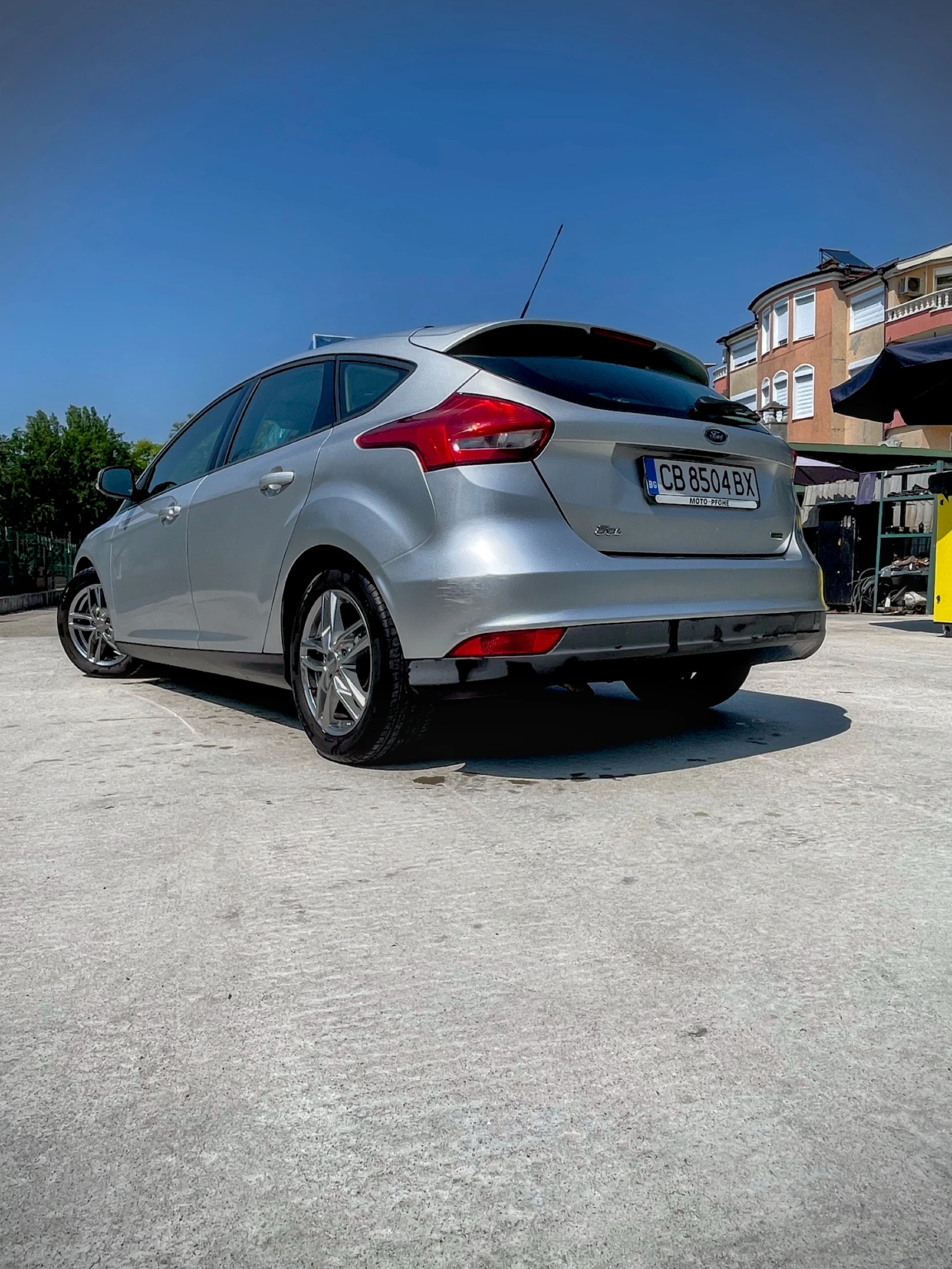 Ford Focus 1.0 EcoBoost, снимка 2 - Автомобили и джипове - 54793573