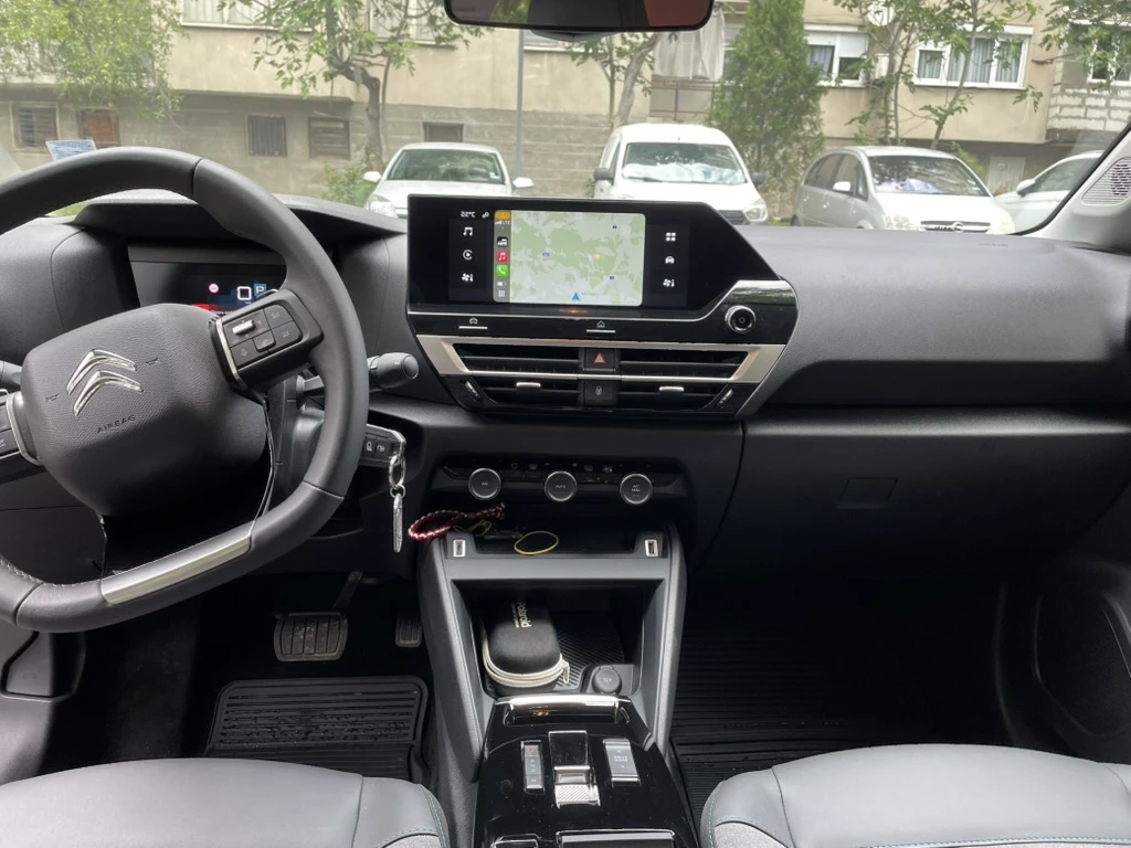 Citroen C4 PureTech 1.2, снимка 8 - Автомобили и джипове - 54796900