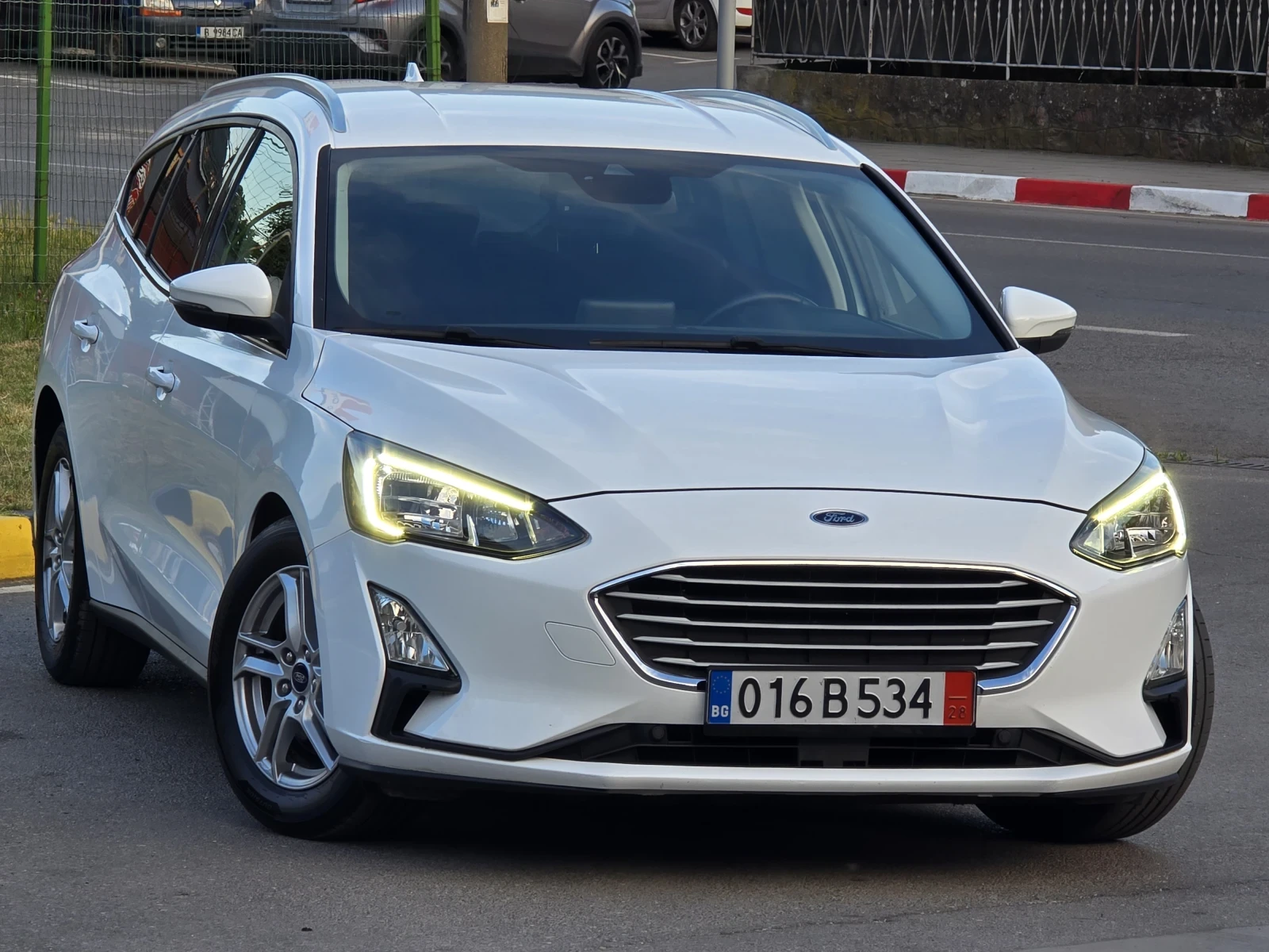 Ford Focus Топ състояние само на 74 000 км неразличимо от нов, снимка 2 - Автомобили и джипове - 54990804
