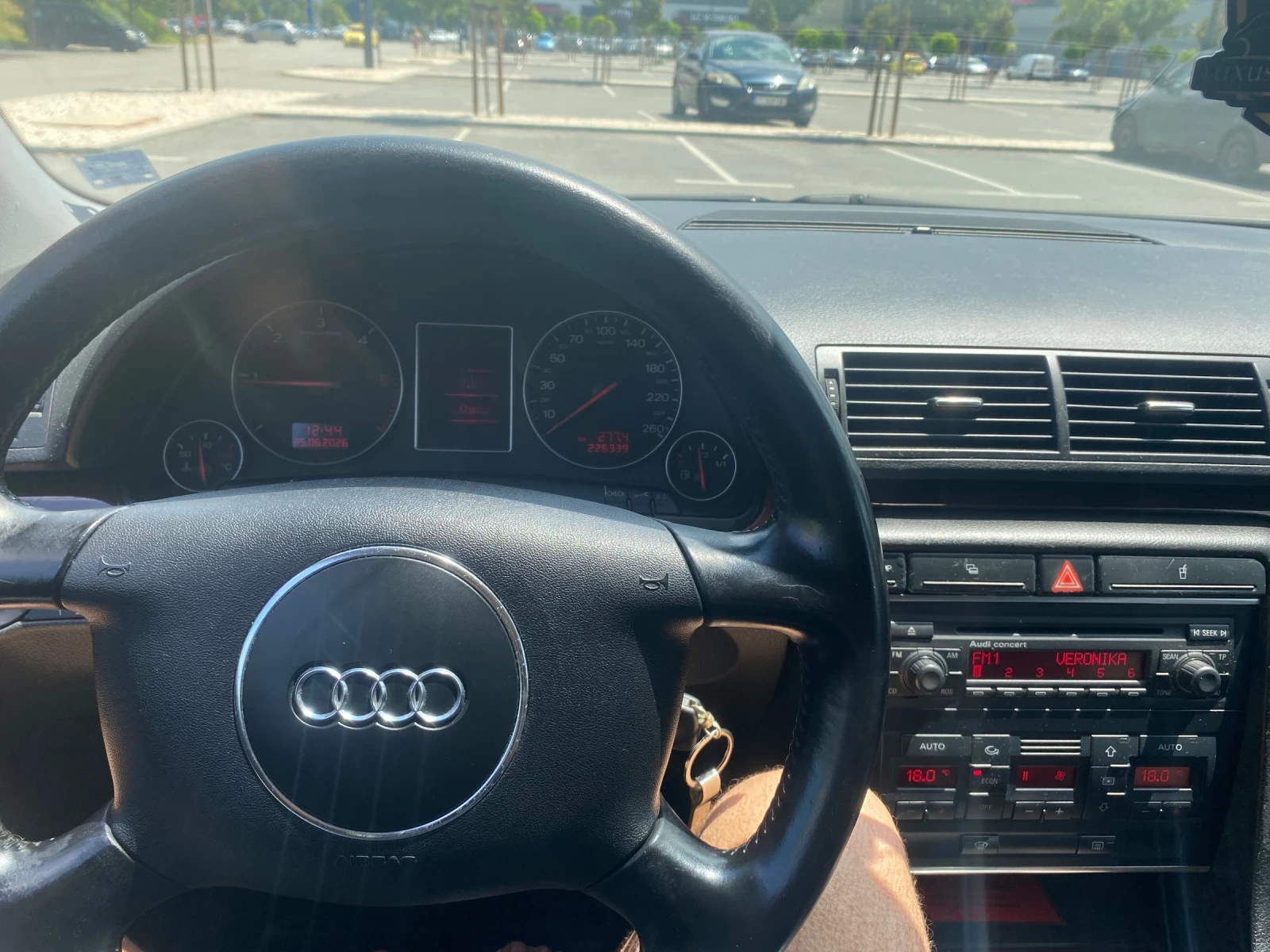 Audi A4, снимка 11 - Автомобили и джипове - 55067414