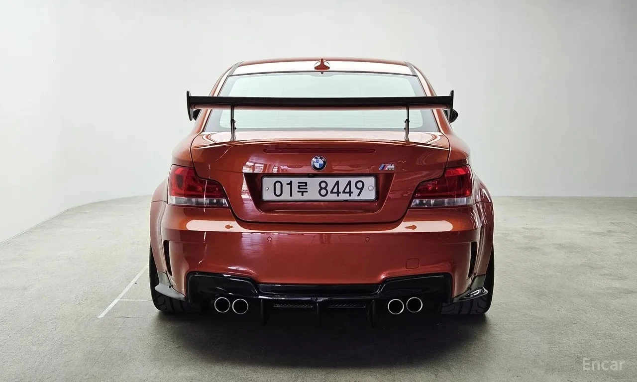 BMW 1M * Coupe * ПОДГРЕВ * ПАРКТРОНИЦИ * АВТОКРЕДИТ * , снимка 4 - Автомобили и джипове - 56105251