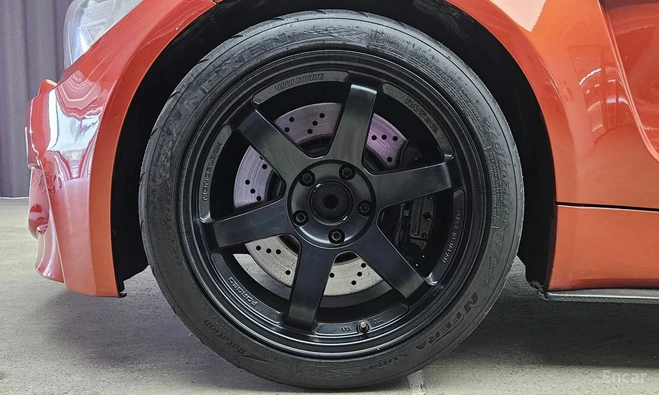 BMW 1M * Coupe * ПОДГРЕВ * ПАРКТРОНИЦИ * АВТОКРЕДИТ * , снимка 5 - Автомобили и джипове - 56105251