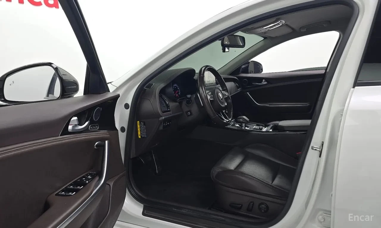 Kia Stinger * 3.3 Turbo AWD * ЦЕНА ДО БГ, снимка 6 - Автомобили и джипове - 56153476