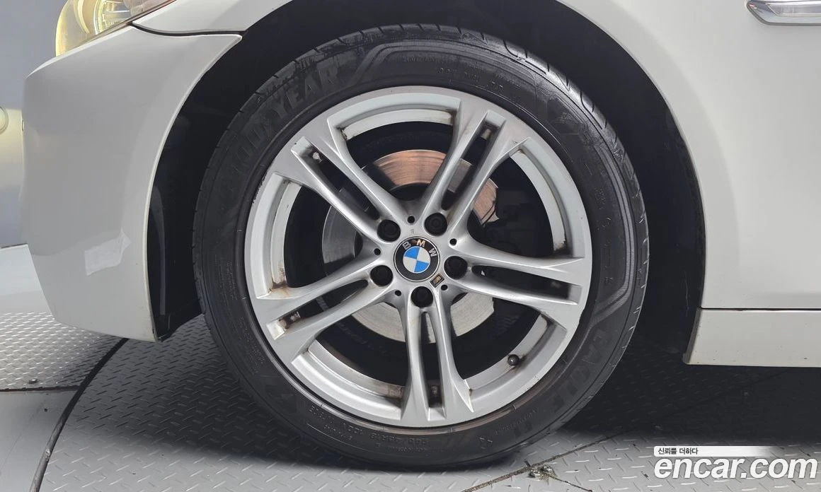 BMW 520 520d, снимка 5 - Автомобили и джипове - 56156994