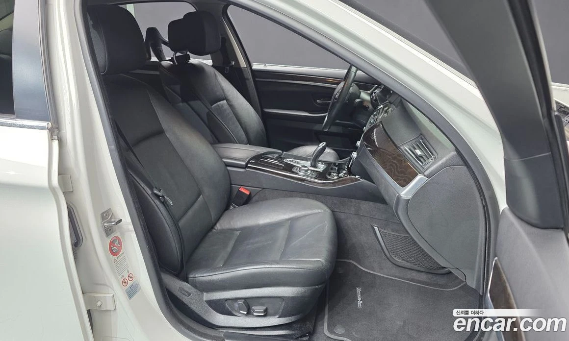 BMW 520 520d, снимка 11 - Автомобили и джипове - 56156994