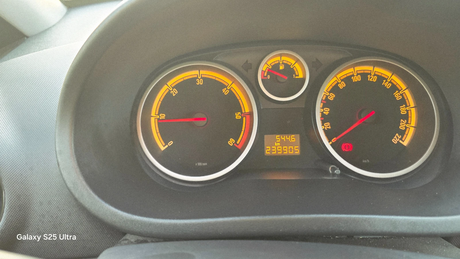 Opel Corsa 1.2d, снимка 4 - Автомобили и джипове - 56331585