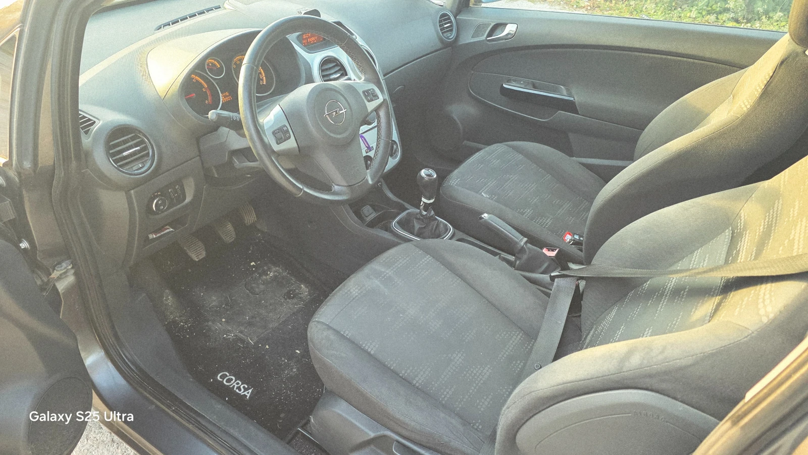 Opel Corsa 1.2d, снимка 12 - Автомобили и джипове - 56331585