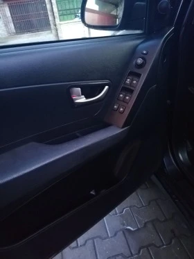 SsangYong Korando 2.0 TD климатроник УНИКАТ КОЖА ВЪЗМОЖЕН БАРТЕР , снимка 7