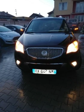 SsangYong Korando 2.0 TD климатроник УНИКАТ КОЖА НОВ , снимка 6