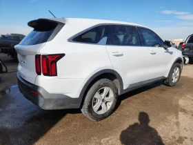 Kia Sorento LX* AWD* KAMERA* CARPLAY - 16999 € / 33247.15 лв. - 51291803 3