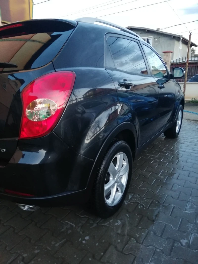 SsangYong Korando 2.0 TD климатроник УНИКАТ КОЖА НОВ , снимка 2 - Автомобили и джипове - 45135374