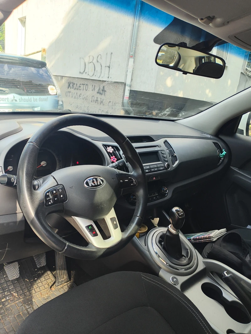 Kia Sportage, снимка 4 - Автомобили и джипове - 47498328