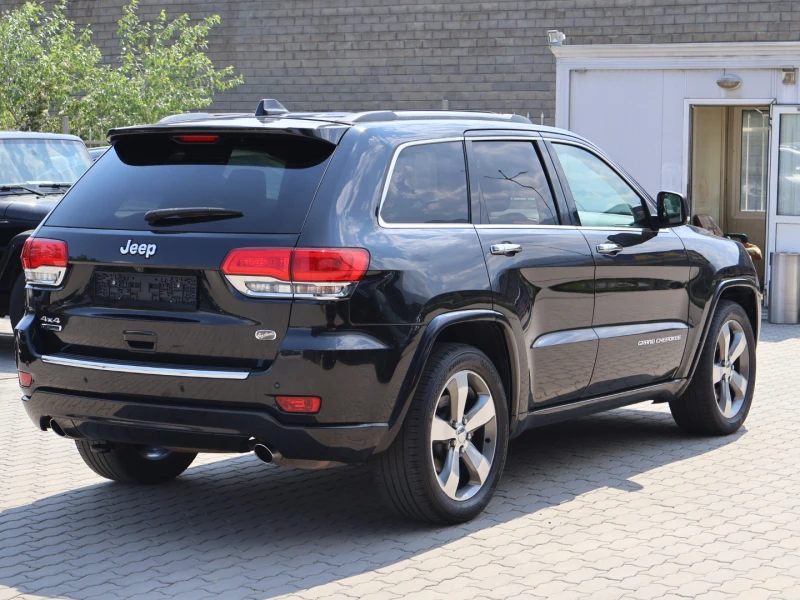 Jeep Grand cherokee OVERLAND/4 броя НАЛИЧНИ, снимка 4 - Автомобили и джипове - 47142319