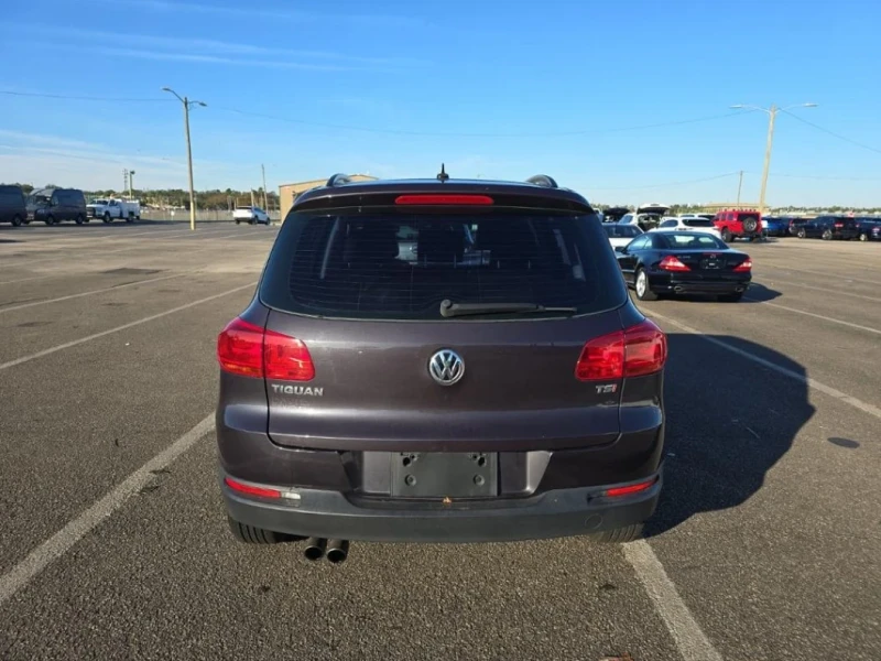 VW Tiguan, снимка 5 - Автомобили и джипове - 49188373