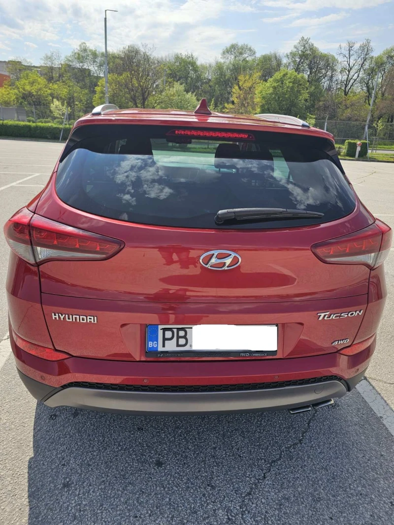 Hyundai Tucson, снимка 4 - Автомобили и джипове - 51296382