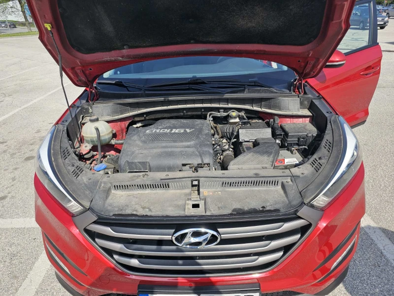 Hyundai Tucson, снимка 15 - Автомобили и джипове - 51296382