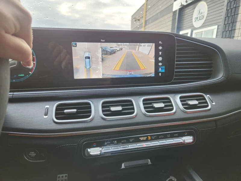 Mercedes-Benz GLE * AMG 53 * CARFAX * БЕЗ ПЪРВОНАЧАЛНА ВНОСКА, снимка 9 - Автомобили и джипове - 52639747