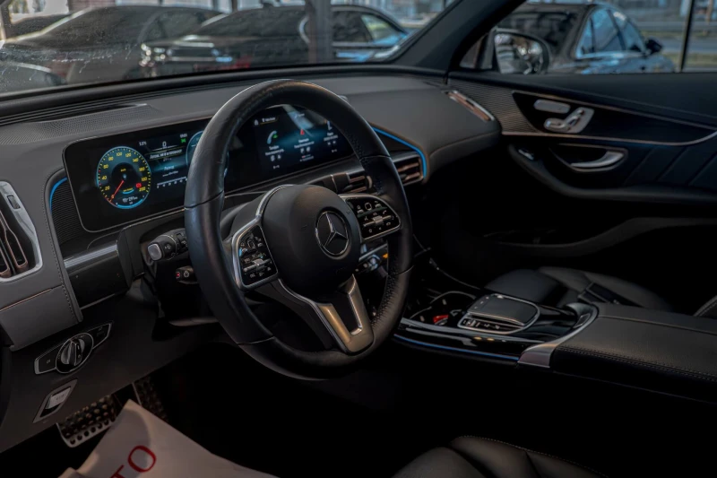 Mercedes-Benz EQC 400/4Matic/HuD/Burmester/AMG/Камера 360/Парфюм/, снимка 7 - Автомобили и джипове - 52873046