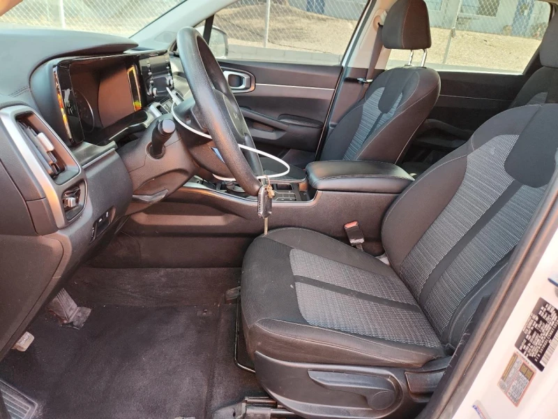 Kia Sorento LX* AWD* KAMERA* CARPLAY, снимка 7 - Автомобили и джипове - 53155830