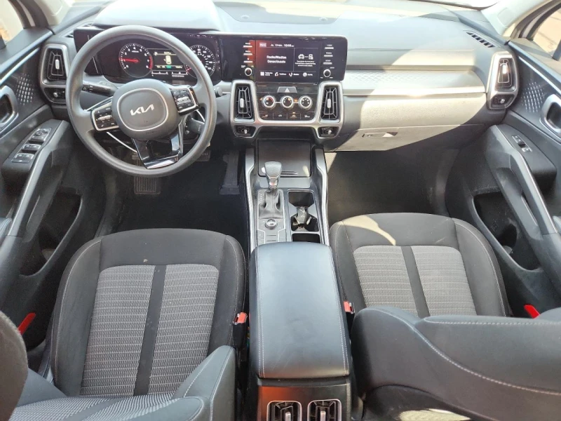 Kia Sorento LX* AWD* KAMERA* CARPLAY, снимка 8 - Автомобили и джипове - 53155830