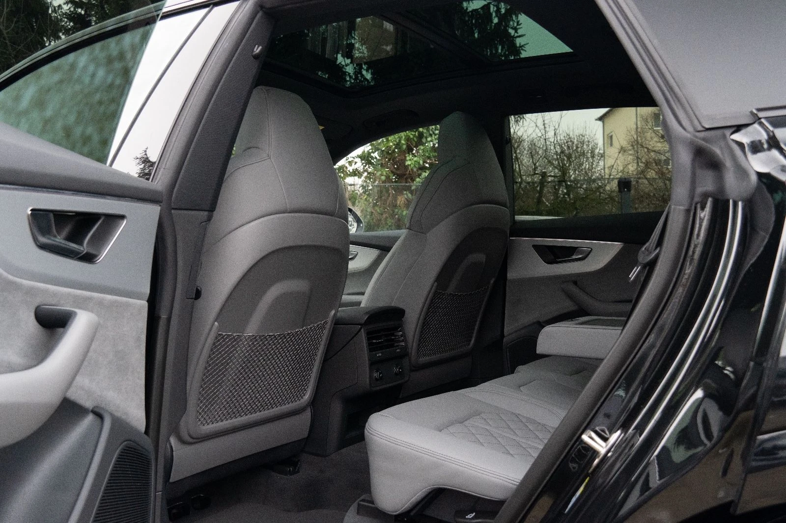 Audi Q8 50TDI* S-Line* Matrix* SoftClose* B&O | Mobile.bg   11