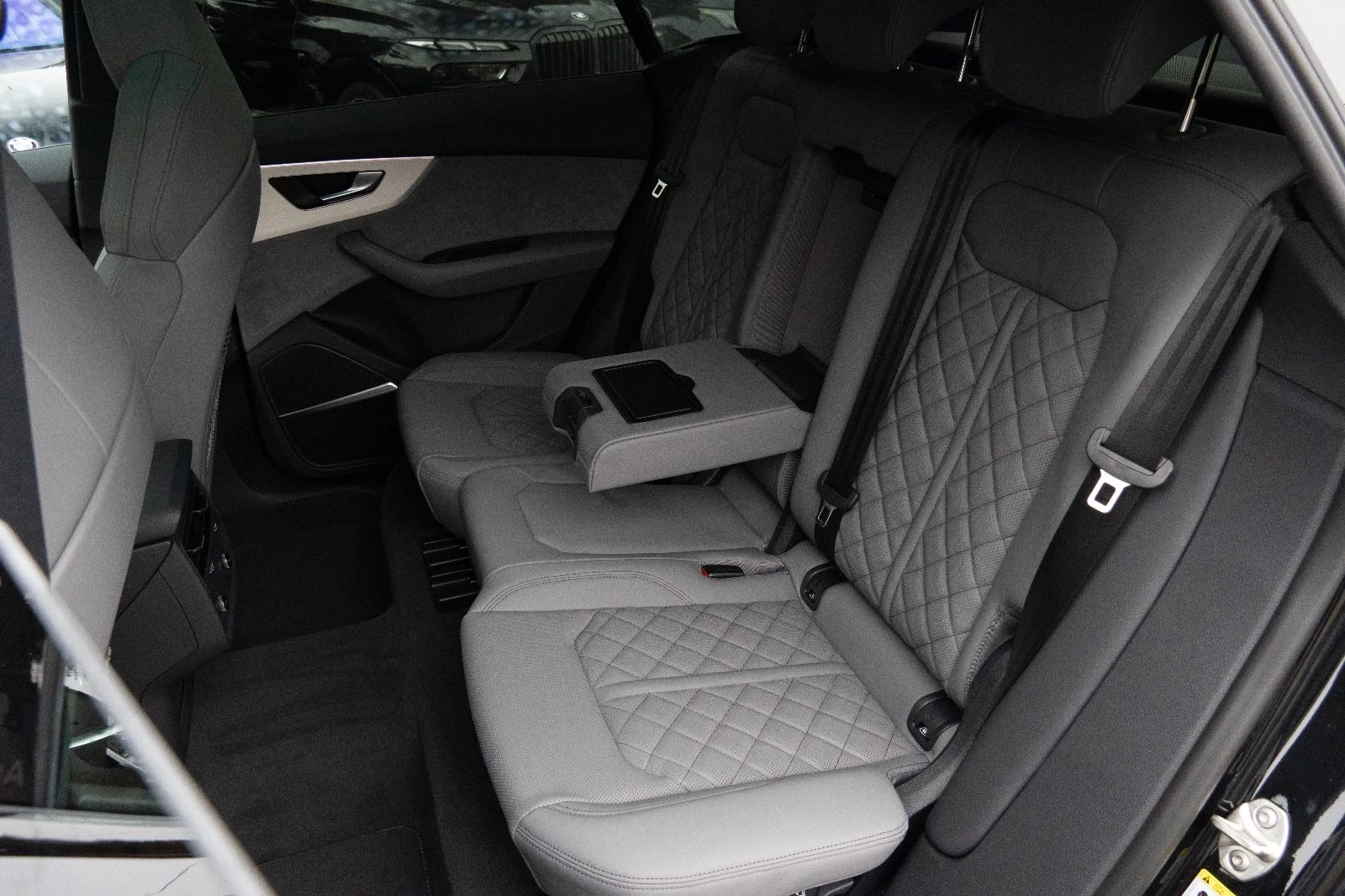 Audi Q8 50TDI* S-Line* Matrix* SoftClose* B&O - изображение 10