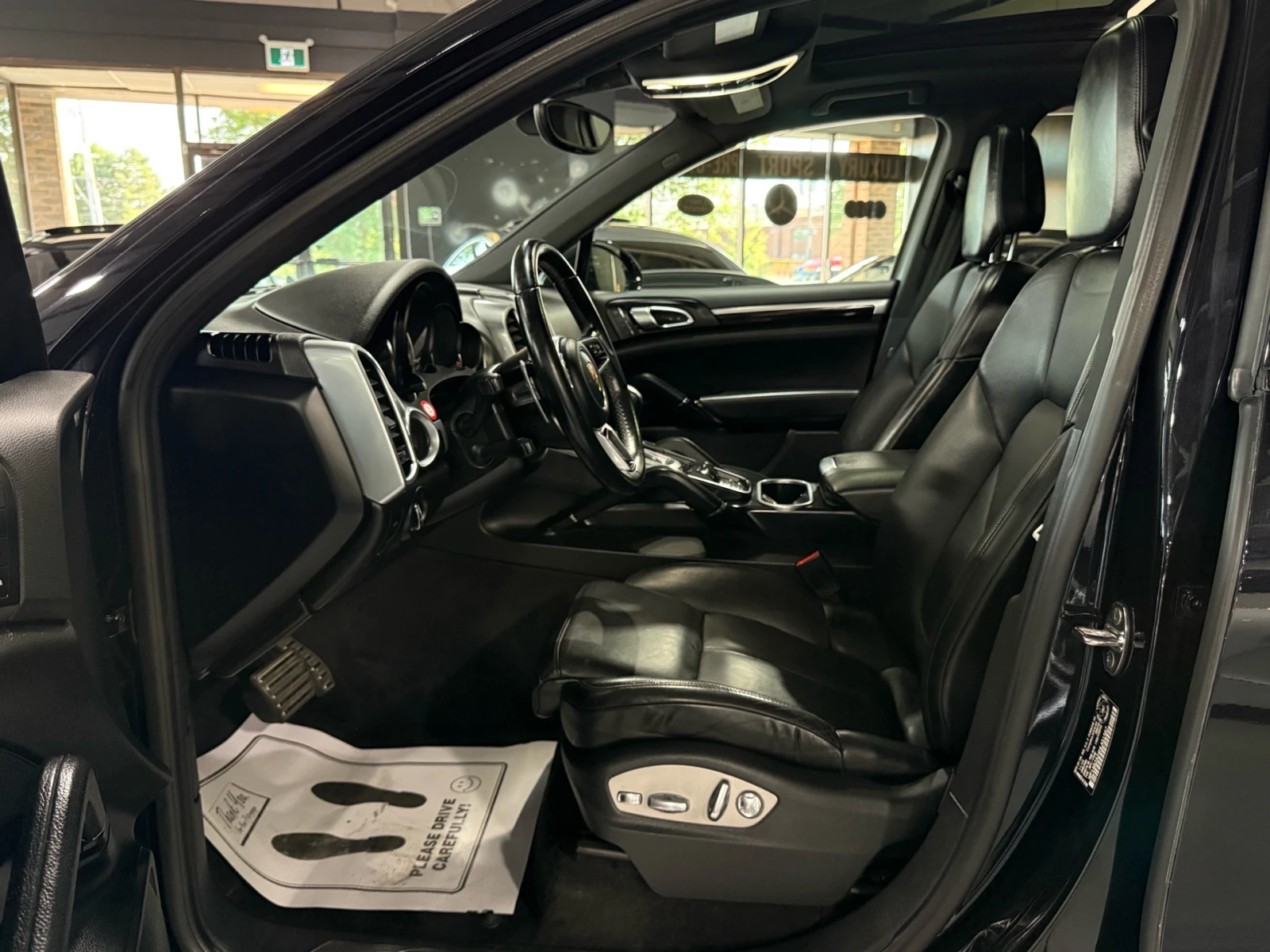 Porsche Cayenne S| PREMIUM-PKG| PANOROOF| BLACK-LEATHER| CAMERA|  - изображение 9