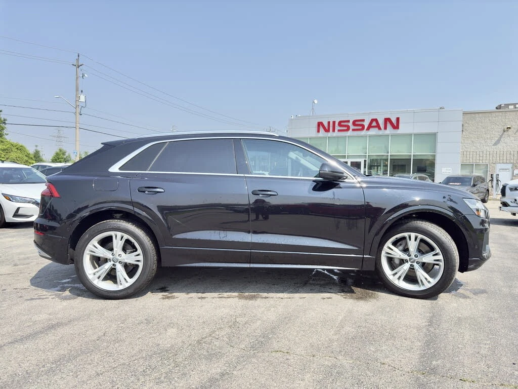 Audi Q8 quattro* Technik* АвтоКредит* (ЦЕНА ДО БГ), снимка 8 - Автомобили и джипове - 54305189