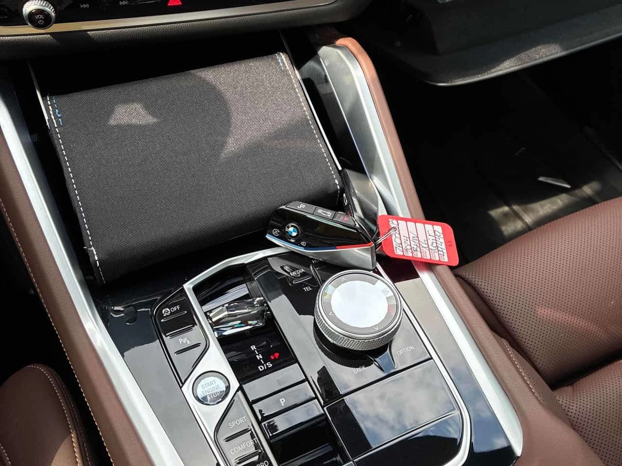 BMW X6 xDrive40i/ДИСТРОНИК/360/ПАНОРАМА/HARMAN KARDON , снимка 12 - Автомобили и джипове - 54417262