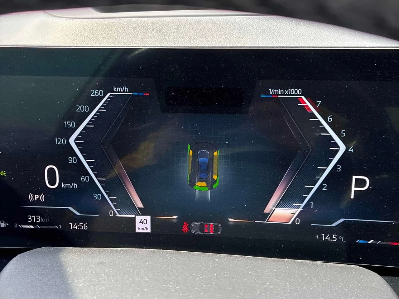 BMW X6 xDrive40i/ДИСТРОНИК/360/ПАНОРАМА/HARMAN KARDON , снимка 8 - Автомобили и джипове - 54417262
