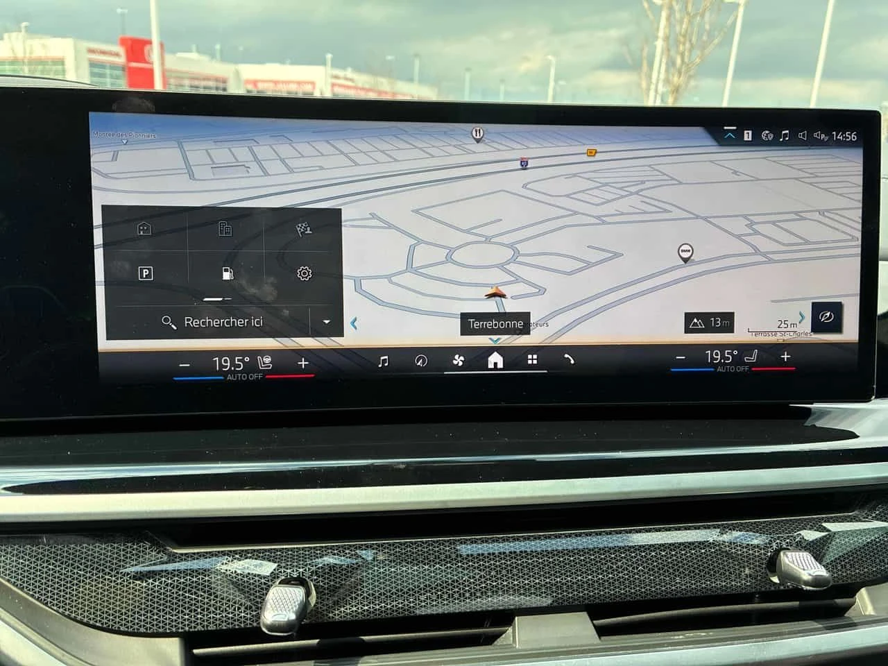 BMW X6 xDrive40i/ДИСТРОНИК/360/ПАНОРАМА/HARMAN KARDON , снимка 10 - Автомобили и джипове - 54417262