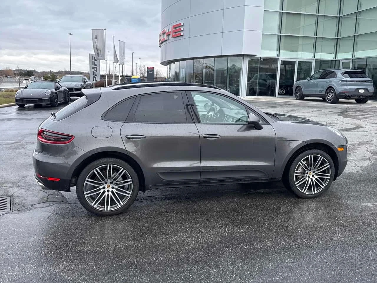 Porsche Macan S /ПАНО/ПОДГРЕВ/ОБДУХ/CARFAX/ФИНАНСИРАНЕ, снимка 4 - Автомобили и джипове - 54580457