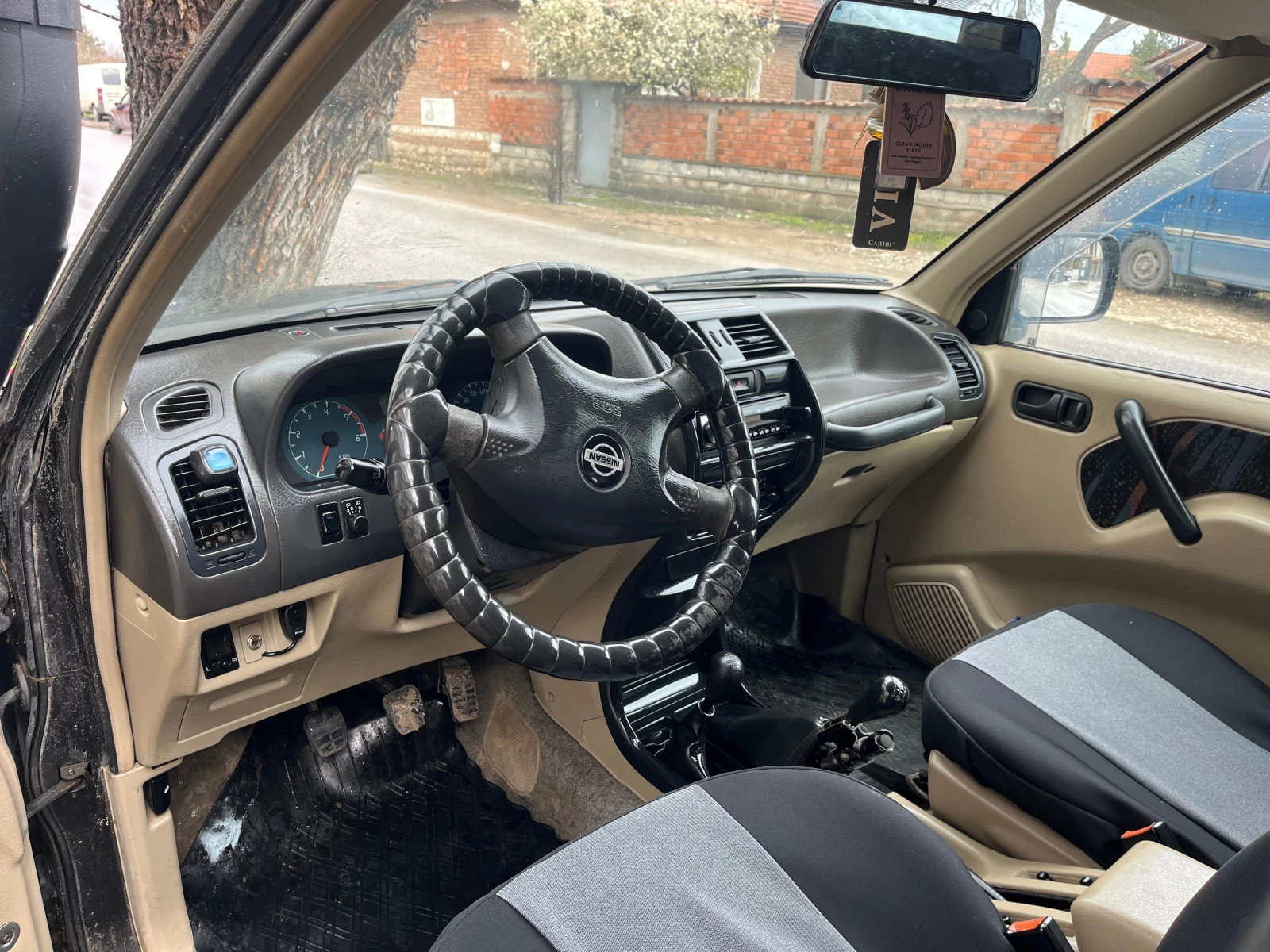 Nissan Terrano 2.7TDI, снимка 4 - Автомобили и джипове - 54666425