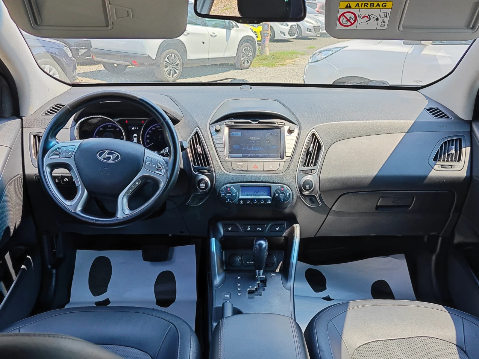 Hyundai IX35 2.0-Ful-led, снимка 10 - Автомобили и джипове - 55054543