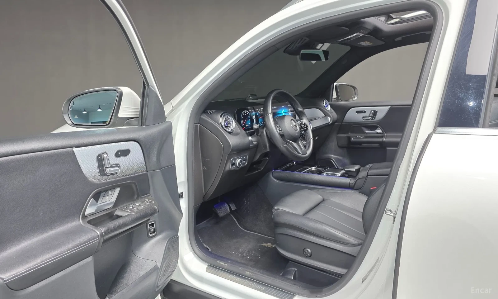 Mercedes-Benz GLB 200 GLB200D* FULL* 132000KM!!!, снимка 12 - Автомобили и джипове - 55170287