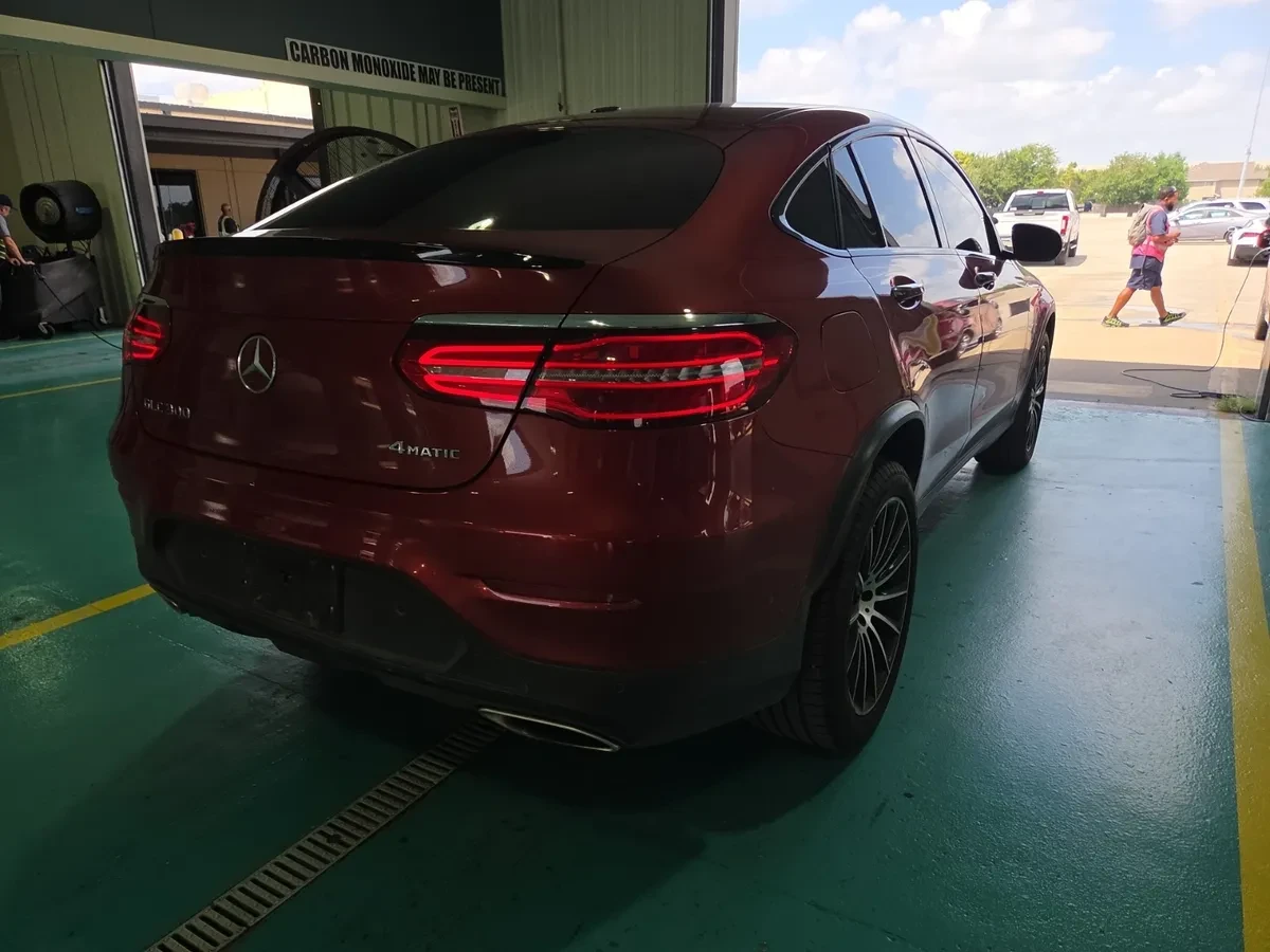 Mercedes-Benz GLC 300 GLC300 Coupe * AMG Package, снимка 5 - Автомобили и джипове - 55663844