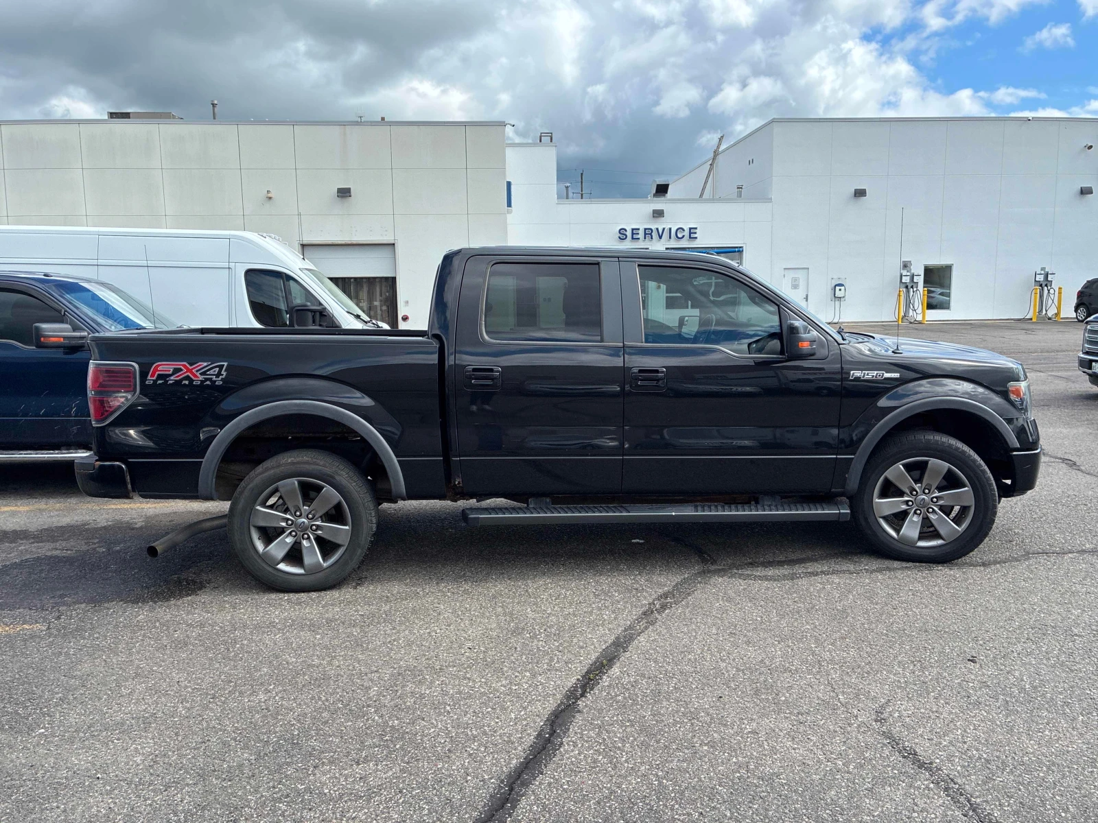 Ford F150 * 4WD SuperCrew * АВТОКРЕДИТ БЕЗ ПЪРВОНАЧАЛНА* , снимка 14 - Автомобили и джипове - 55902681